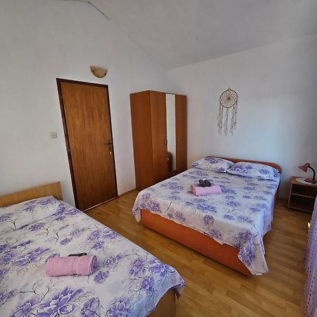 Apartments Maric Mali Drvenik Kültér fotó