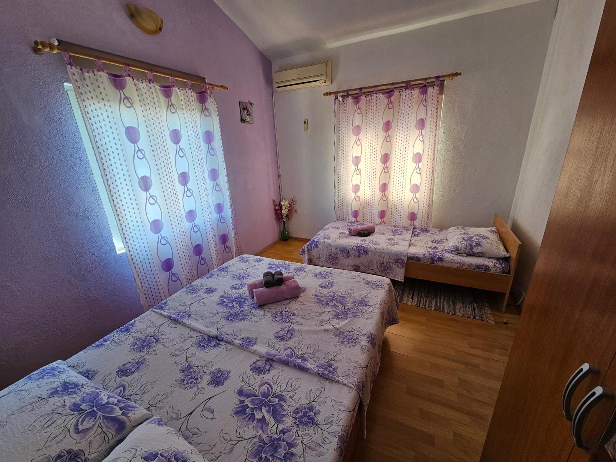 Apartments Maric Mali Drvenik Kültér fotó